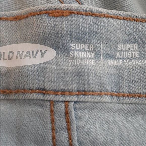 Old Navy Mid-Rise Super Skinny Light-Wash Jeans 20P NWT - Picture 4 of 5